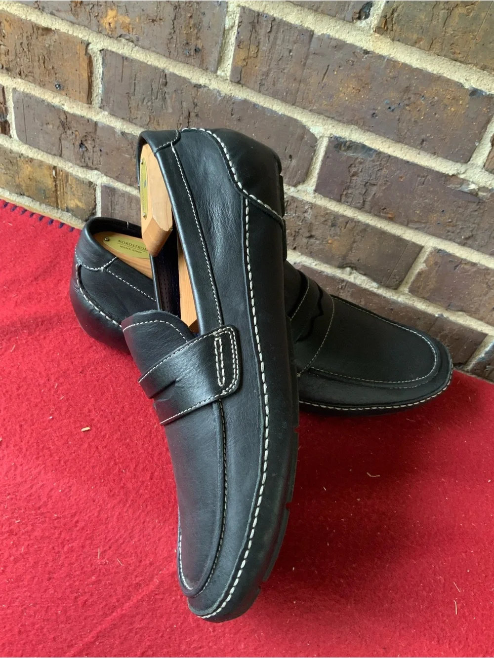 Men's Black Leather Penny Loafers with Contrast Stitching